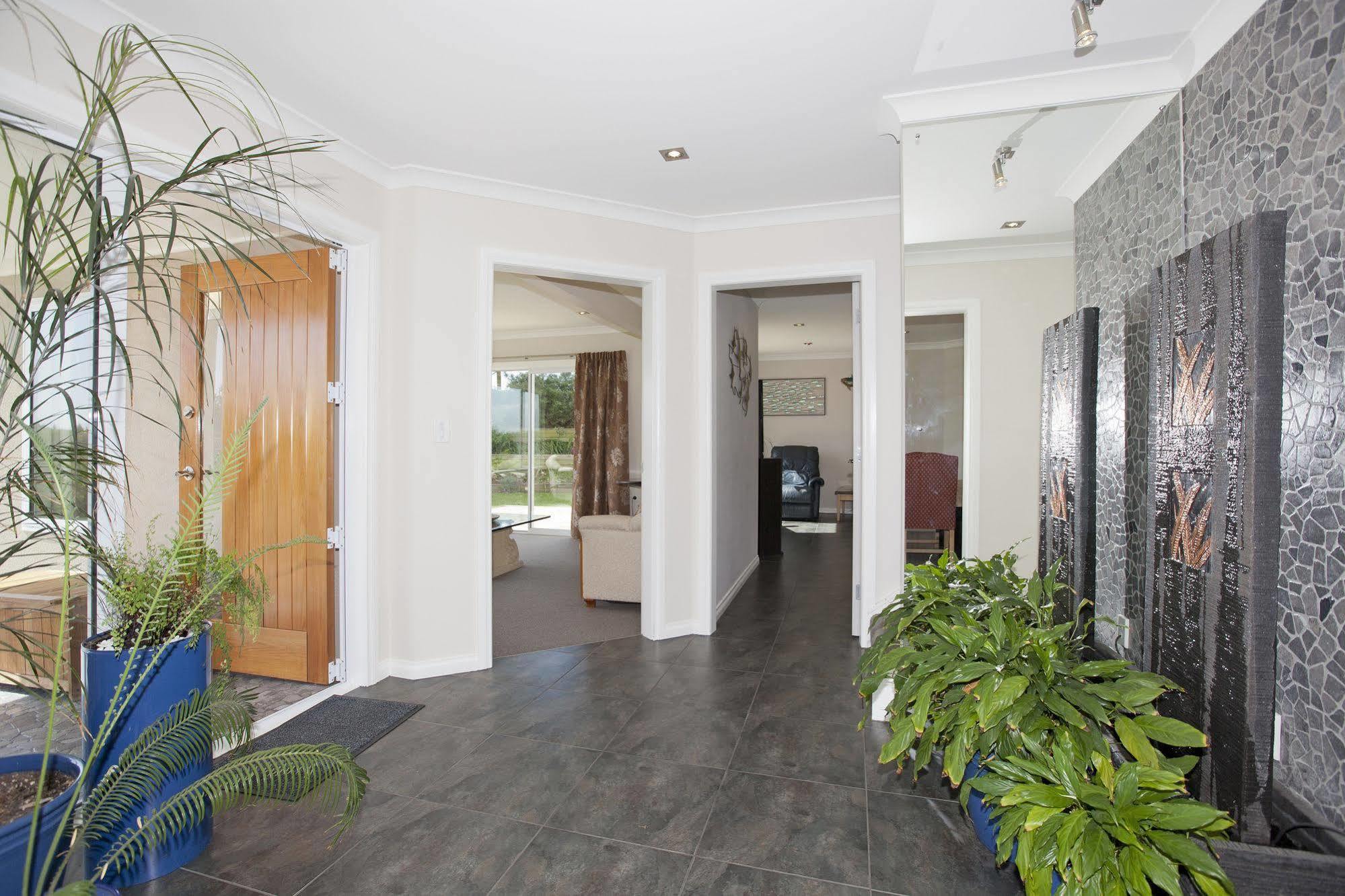 Vista Del Sol Villa Te Horo ภายนอก รูปภาพ